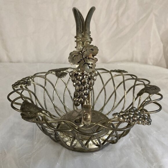 Vintage Godinger Silver Art GSA Silver-Plate Grape Leaf Design Fruit Basket MCM - Picture 7 of 15
